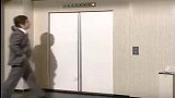 日本志村健大爆笑：电梯系列，快递员搞鬼！