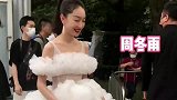 微博电影之夜，女明星们百花争艳，贾玲的出现让现场观众开心！