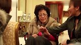何鸿燊家多有钱看到赌王八姐的美容保养，答案一目了然