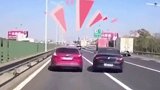 保持车距…重要的事情说三遍