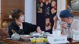 吴京吃饭太快被谢楠吐槽，吴京吃饭0.5倍速来啦，做不到啊！