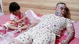 爸爸带娃“简单粗暴”，眼前这一幕，原谅我不厚道的笑了