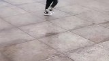你爷俩丢人丢到外边了都，下次别想出门了