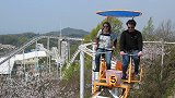 世界上“最慢”过山车，只能前进不能后退，没人敢坐第二次