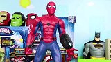 超级英雄玩具拆箱：可以喷射蛛丝的蜘蛛侠，为浩克定制的钢铁盔甲