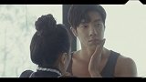 女朋友甜蜜亲亲宣示主权后：你想干嘛？