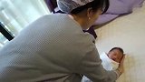 出院前护士长传授给我的育儿宝鉴，如何抱小孩拍打嗝包裹宝宝