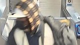 纽约地铁现随机刺杀案 嫌犯刺乘客脖子致其身亡