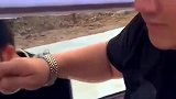骗老婆说我在外地出差，老婆不信只好表演给她看一下！