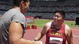 彼此的见证者！巩立姣夺金后这名老将送上拥抱