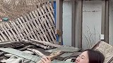 老舅有这样的外甥女，都开心坏了