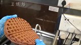印度人做华夫饼你见过吗满满一大勺巧克力直接浇上去,太诱人了
