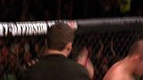 UFC-14年-本周最佳降服：轻灵法贝尔鬼魅附身 痛苦门吉瓦大限难逃（11月18日）-精华
