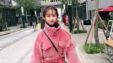 小姐姐街边尬舞，笑容甜蜜可人，你想把她带回家吗