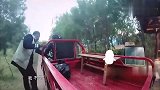 汪峰首次开三轮，跟男老师穿梭在乡间，还有歌声相伴丨让世界听见