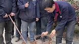 这是一个自制多功能平衡机，能够多方位平衡避免洒水