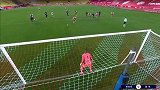 第86分钟摩纳哥球员本耶德尔点球进球 摩纳哥2-2里昂