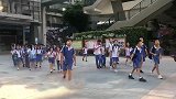 深圳一班主任被举报收礼：举报者希望孩子当班长却未如愿