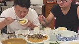 这块大肥肉吃得我差点呕吐出来