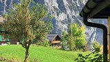 阿尔卑斯山间的瑞士乡村