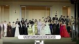 VOGUE内场大合照太精彩,杨幂刘亦菲不相上下,钟楚曦蹭C,影后视后站边上
