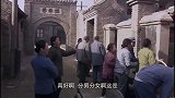 二林当兵回家探亲，在北京当兵呢，街坊邻居夸二林有本事