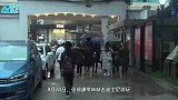 张镐濂带妹妹游迪士尼自称在逃王子张丹峰互动
