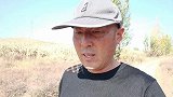 在野外河滩中遇到一大块黄龙玉，质感细品相好，还有块很好的玛瑙