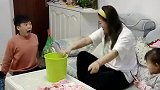 女儿就是妈妈的小棉袄。