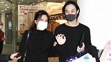 吴孟达刚刚出殡，儿子便遭全网暴力，只因面对镜头时面带微笑？