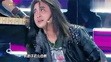 贾玲演绎迪克牛仔，何炅调侃没见过一个女的长胡子这么自然的