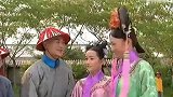 张三带着彩莲和春花混入宫中，巧妙的将洪睿桐的罪证送到了皇上手上