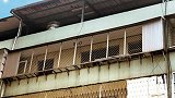 房东收回出租房惊见白骨 女房客竟伴母尸逾一年