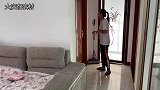 妹妹说宿舍用不了吹风机，嫂子给她两个干发帽，让她带走洗头发用