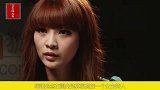 柳岩偶然公开化妆过程，双眼皮“刀疤”太抢镜，怕化妆师用力过猛