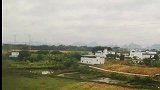 火车上拍摄广西的农村