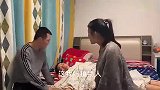 儿媳伺候植物人婆婆，脸颊总淤青，儿子无意将热水撒婆婆身上蒙啦