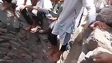 印度孩子平时没啥游戏，跳水和攀岩一起练