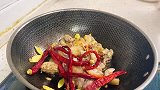 梅干菜烧猪脚很多人没吃过，软糯入味，香气扑鼻，简直太爽了！