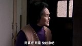 儿媳手被割破，婆婆竟给儿媳那手套继续干活，儿媳暴怒！