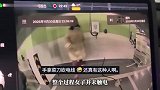 车辆哨兵功能拍下女子手持菜刀，四下砍断充电线后扬长而去