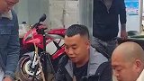 真兄弟只在背后搞小动作