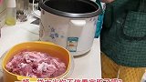 一顿吃一袋大米，这都赶上一个小食堂了，真大户人家！