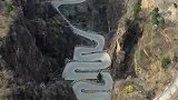 新手司机的噩梦，这条公路，老司机来了也腿抖！