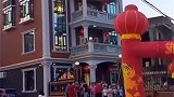 哥哥弟弟都是高层，就我分的一层房子，我肯定是捡来的