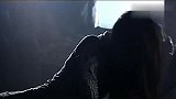 铠甲勇士：这个独眼怪干嘛对手下这么凶啊？
