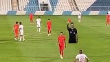 国足1-2遭中国香港逆转 吴少聪、王上源被罚下视频