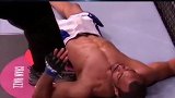 ufc 温情瞬间 强力抱摔不补拳 迅速招呼医护进场 尊重对手 尊重生命！感动 尊重