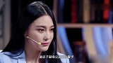 张馨予身材好就是任性，黑T恤背带裤穿成上宽下宽也好美，真服气