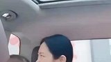 远嫁女子返程离家，却在车子启动后忍不住痛哭